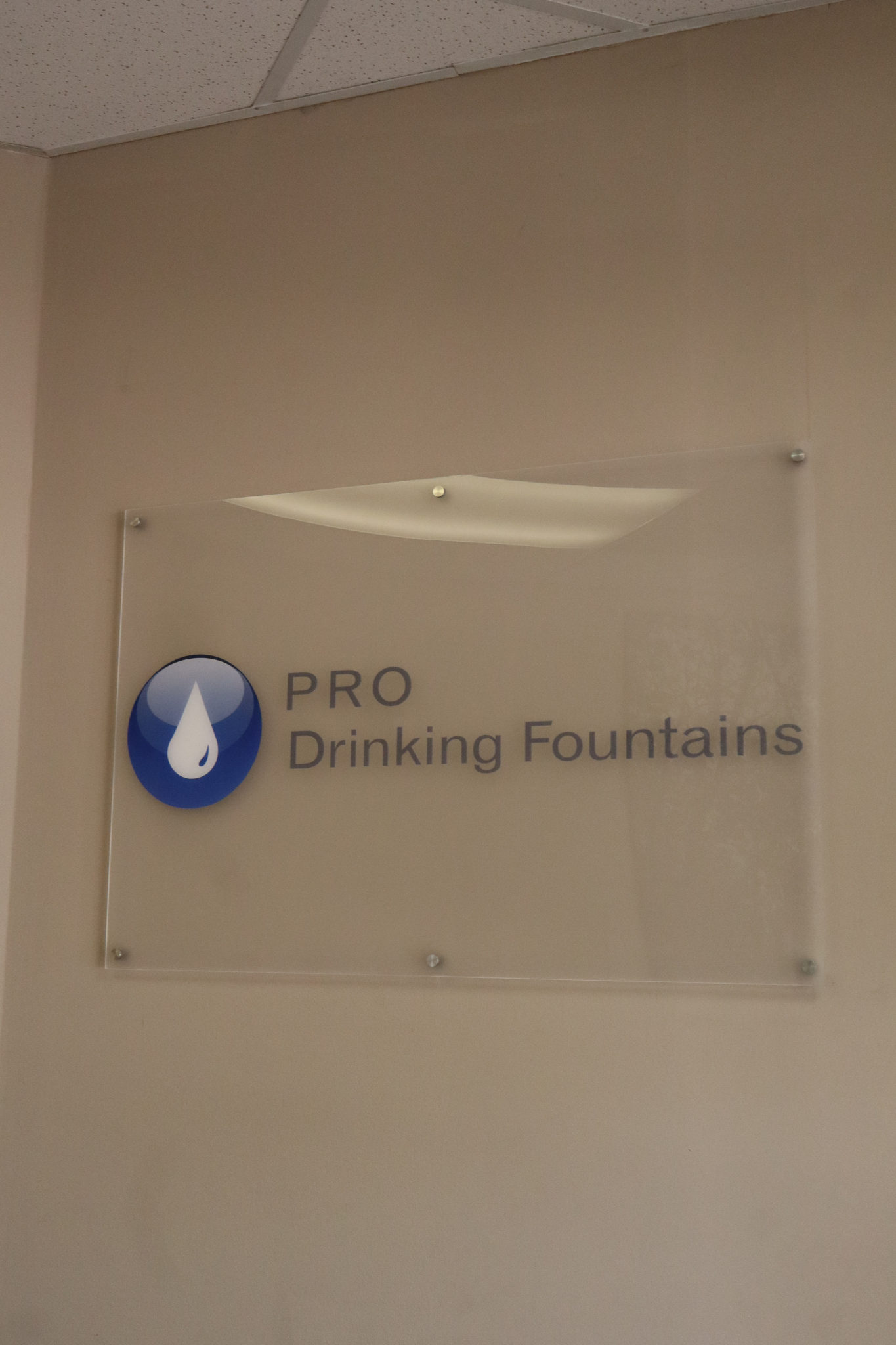 ProDrinkingFountains plaque